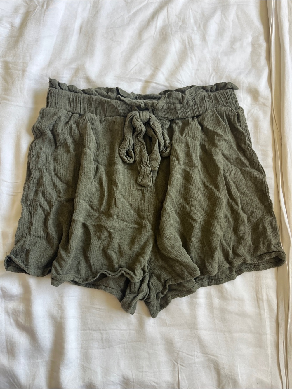 Divided High-Waist Olive Drawstring Shorts